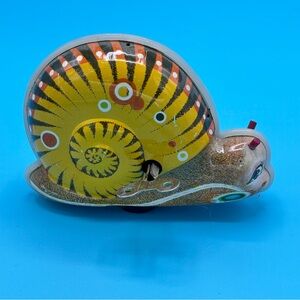 Vintage Tin Litho Beautiful Wind-up Snail Toy Missing Antennas WORKS